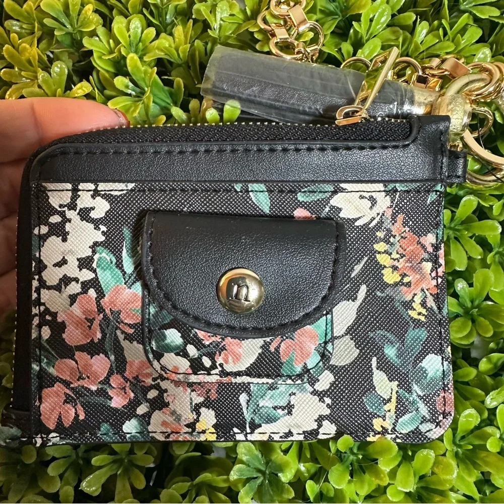 NWOT Nanette Lepore Floral Black Wallet with Gold Colored Trim and Wrist Chain - Picture 3 of 9